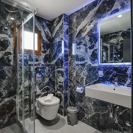 Alpha 3* Sarandë