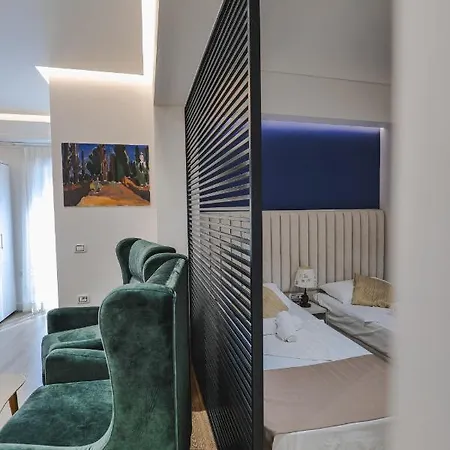Alpha Hotel 3*