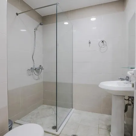 Hotel Alpha Sarande