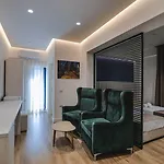Alpha 호텔 Sarandë