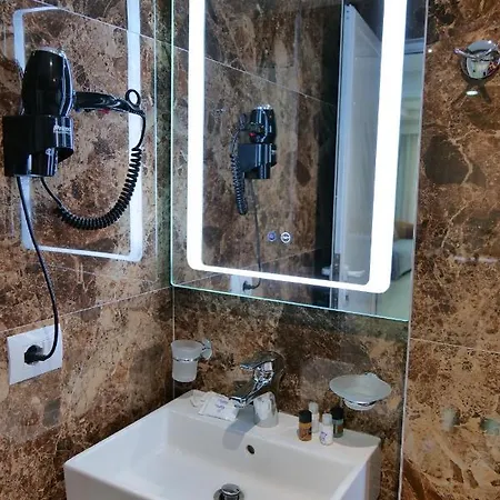 Hotel Alpha Saranda