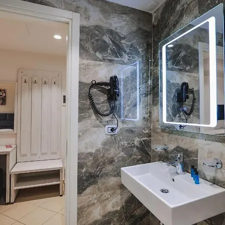 Hotell Alpha 3*