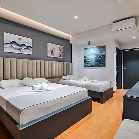 Hotel Alpha