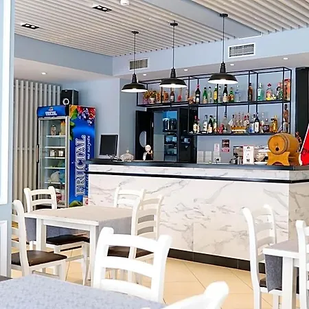 Alpha Hotel Sarandë