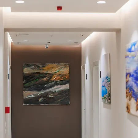 Alpha Hotel 3*