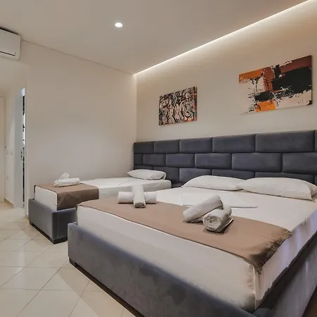 Alpha Hotel 3*