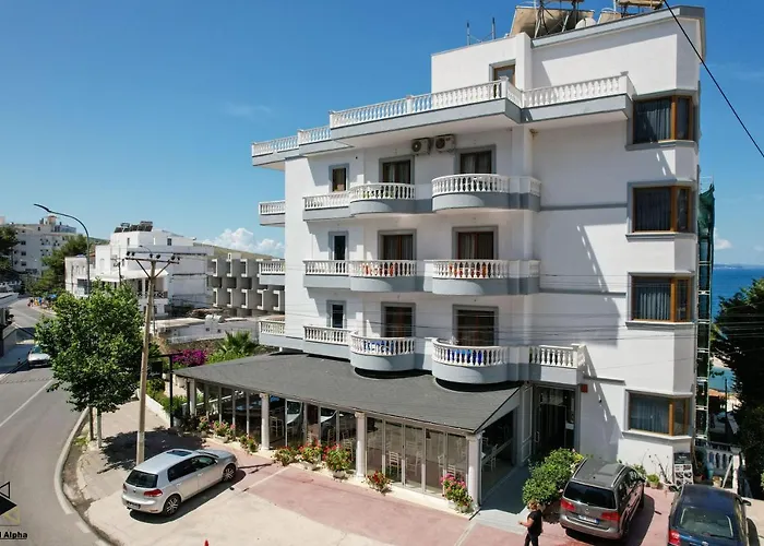 阿尔法酒店 3* Sarandë
